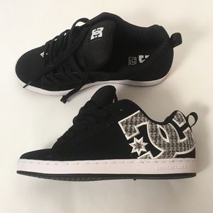 NEW DC Court Graffik Sneakers